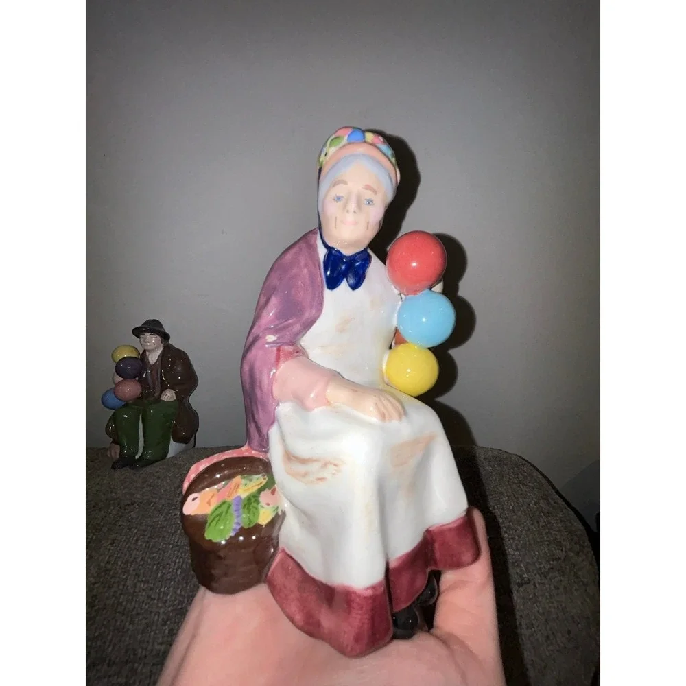 Vintage 1978 The Old Balloon Couple Figurines‎ Hand Made Collectible